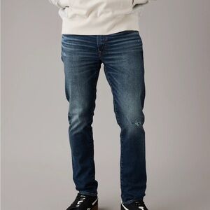 American Eagle Outfitters Men’s Next Level AirFlex Ripped Slim Dark Wash Jeans